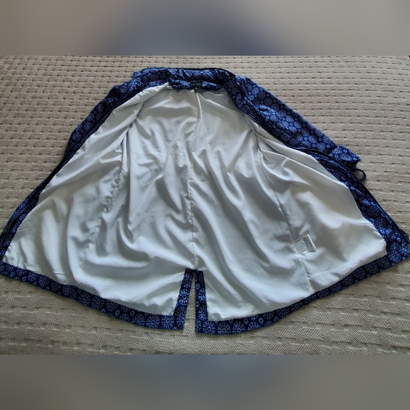 Tribal Lightweight Hooded Cinch Waist Jacket - Picture 14 of 16